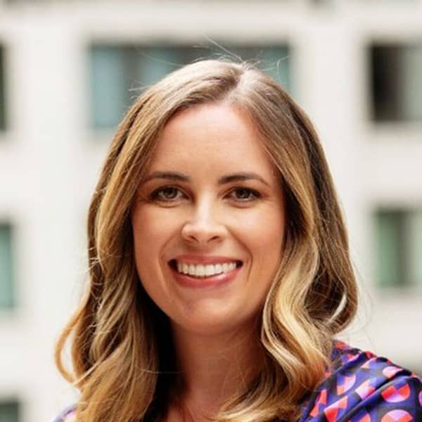 Liz Kennedy - E-Commerce Writer